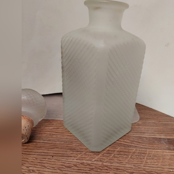 Vintage* 60s Glass Frosted Gin Decanter - Picture 4 of 6